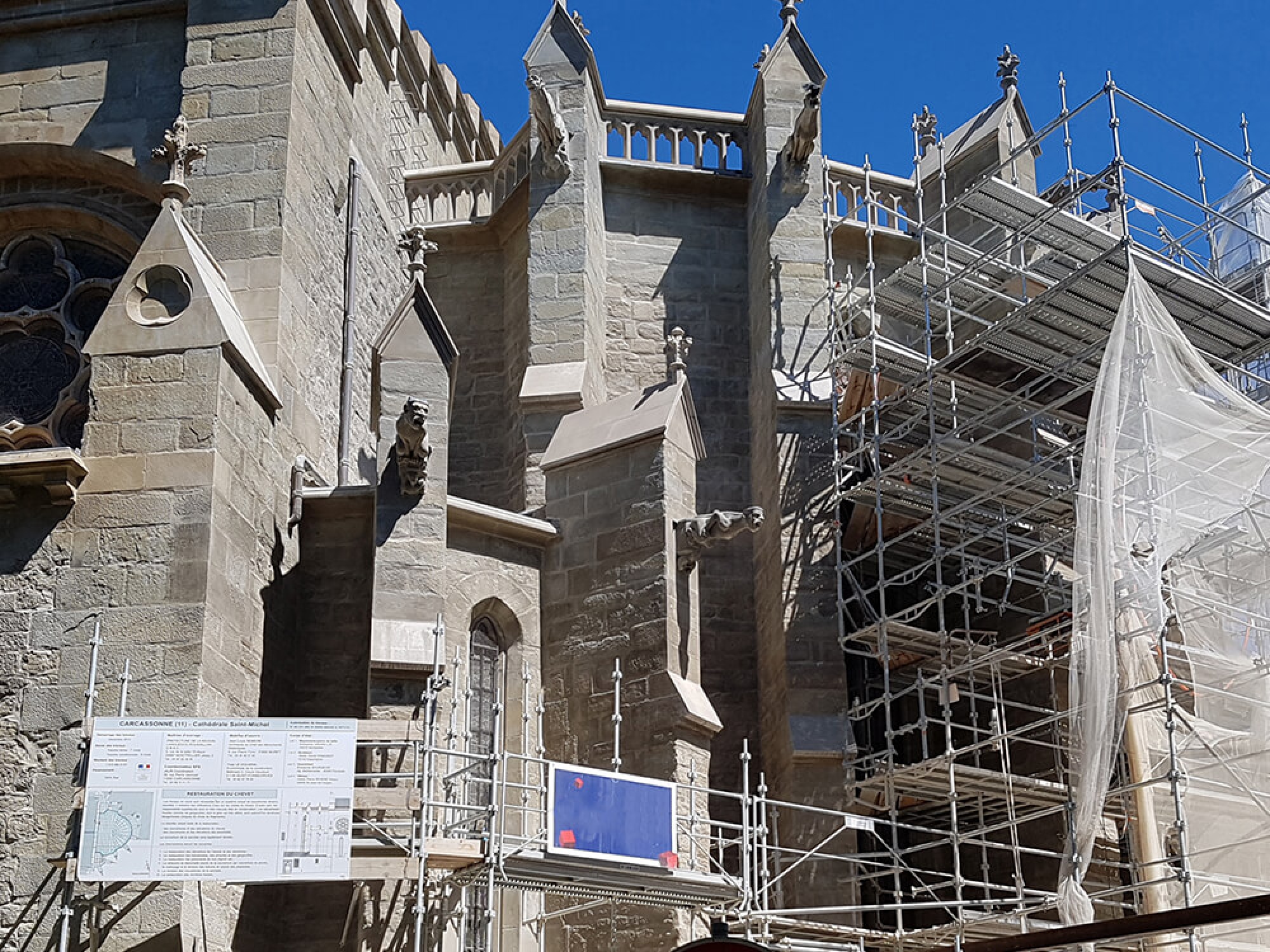 Restauración de Catedral de San Miguel de Carcassonne